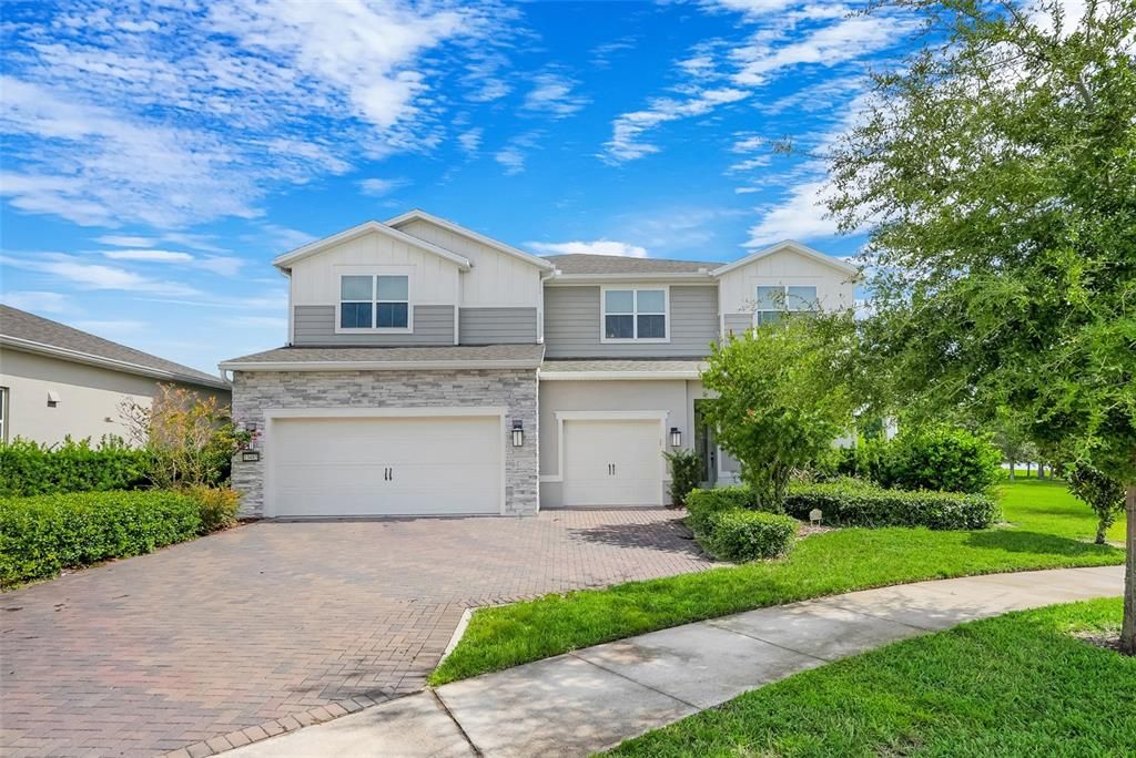 For Sale: $1,350,000 (7 beds, 6 baths, 5240 Square Feet)