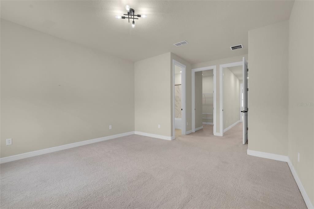 For Sale: $1,350,000 (7 beds, 6 baths, 5240 Square Feet)