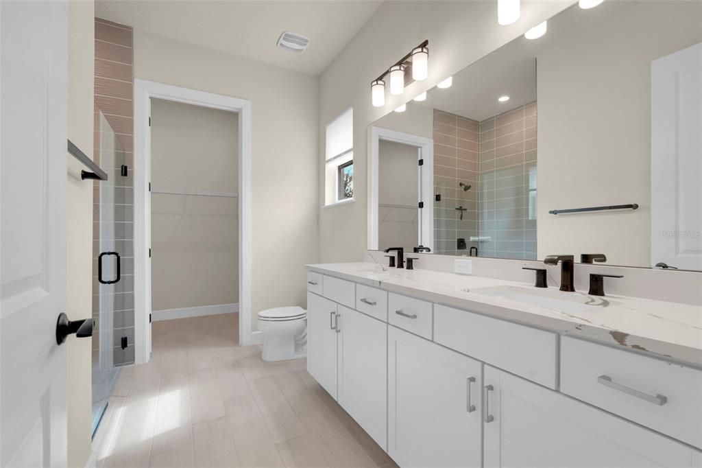 For Sale: $1,350,000 (7 beds, 6 baths, 5240 Square Feet)
