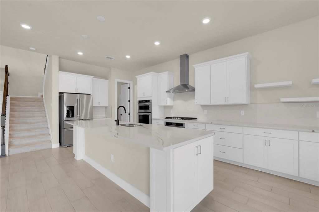For Sale: $1,350,000 (7 beds, 6 baths, 5240 Square Feet)