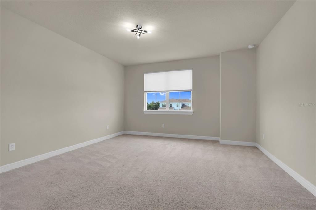 For Sale: $1,350,000 (7 beds, 6 baths, 5240 Square Feet)