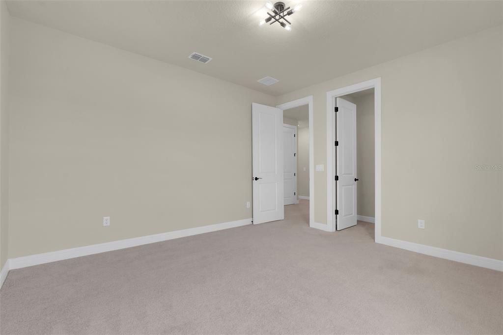 For Sale: $1,350,000 (7 beds, 6 baths, 5240 Square Feet)