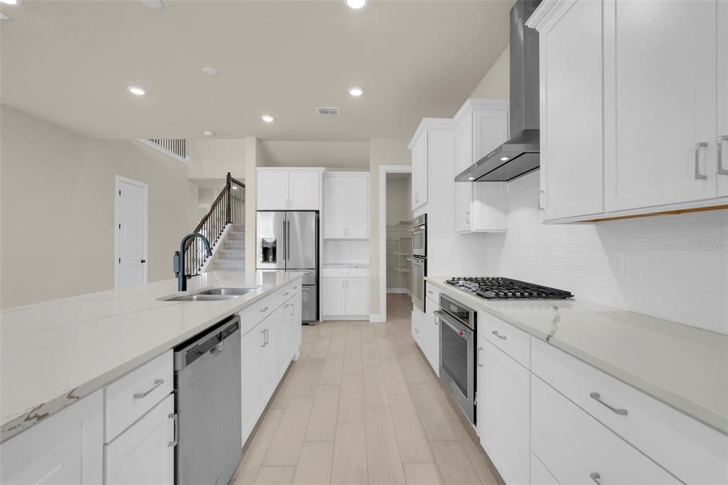 For Sale: $1,350,000 (7 beds, 6 baths, 5240 Square Feet)