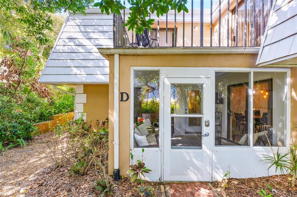 For Sale: $343,900 (2 beds, 2 baths, 1188 Square Feet)