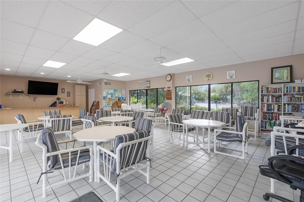 For Sale: $343,900 (2 beds, 2 baths, 1188 Square Feet)