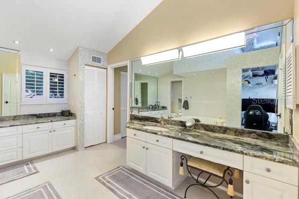 For Sale: $489,000 (3 beds, 2 baths, 2749 Square Feet)