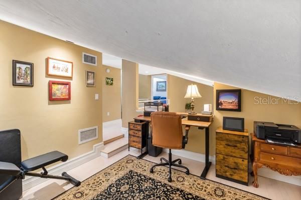 For Sale: $489,000 (3 beds, 2 baths, 2749 Square Feet)
