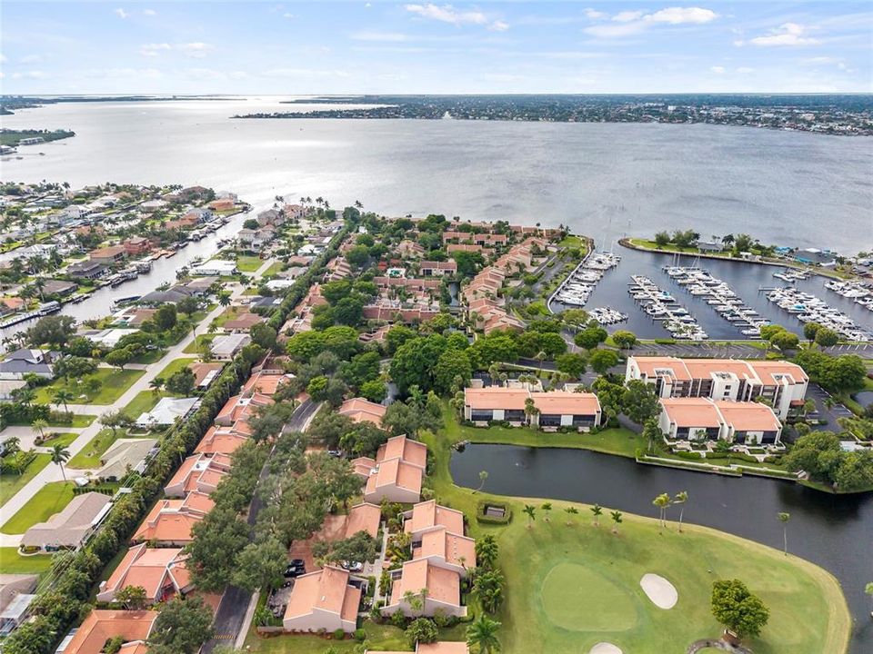 For Sale: $489,000 (3 beds, 2 baths, 2749 Square Feet)
