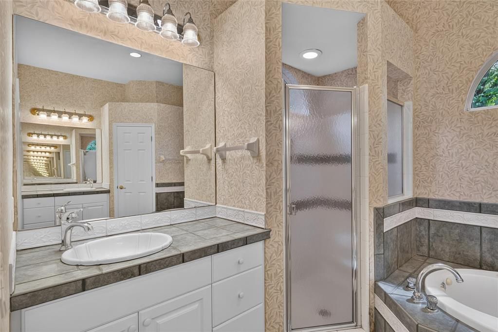 En Venta: $425,000 (3 camas, 2 baños, 1752 Pies cuadrados)