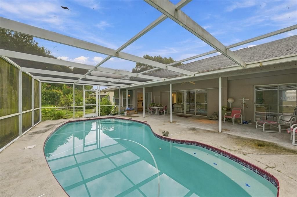 En Venta: $425,000 (3 camas, 2 baños, 1694 Pies cuadrados)