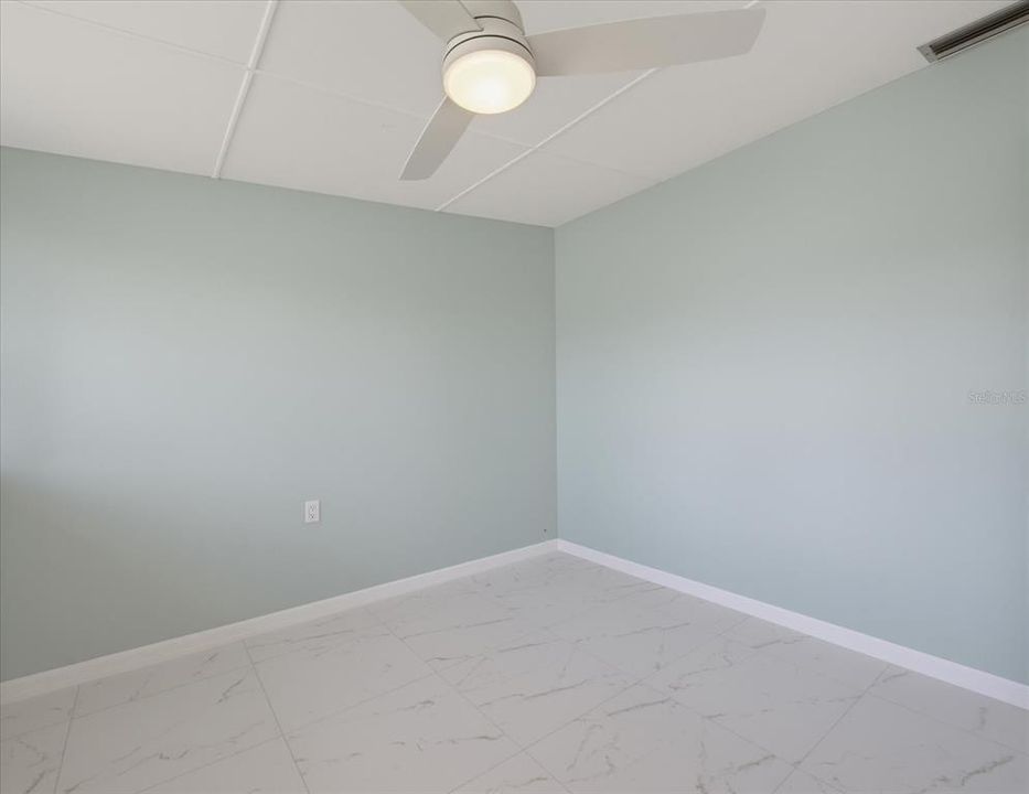 For Sale: $349,000 (2 beds, 2 baths, 1588 Square Feet)