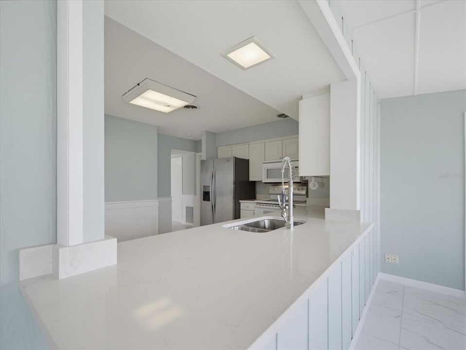 For Sale: $349,000 (2 beds, 2 baths, 1588 Square Feet)