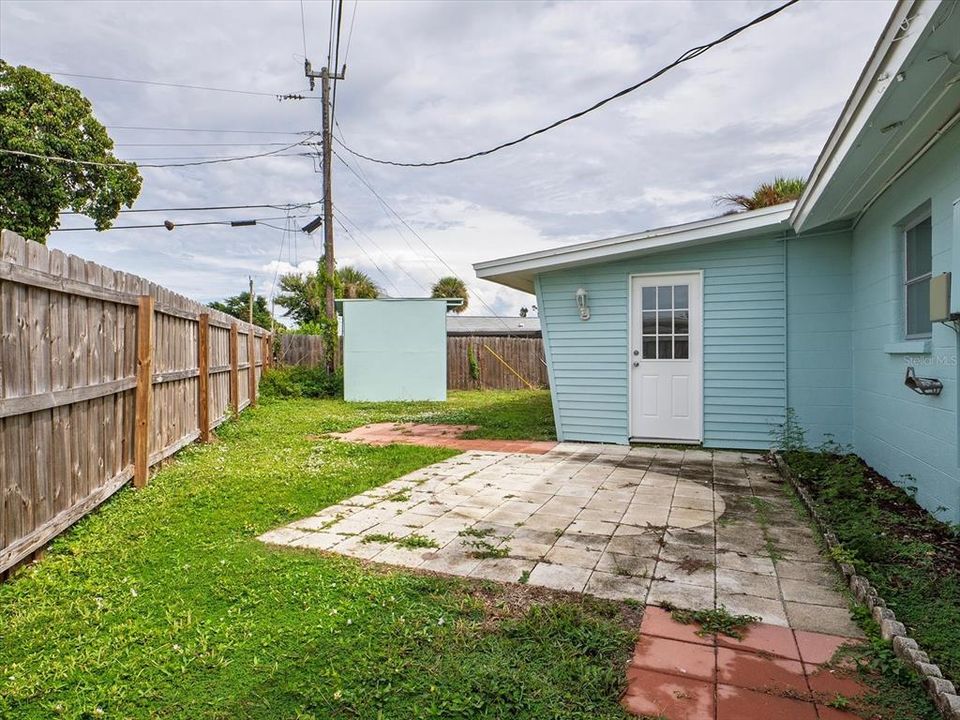 For Sale: $349,000 (2 beds, 2 baths, 1588 Square Feet)