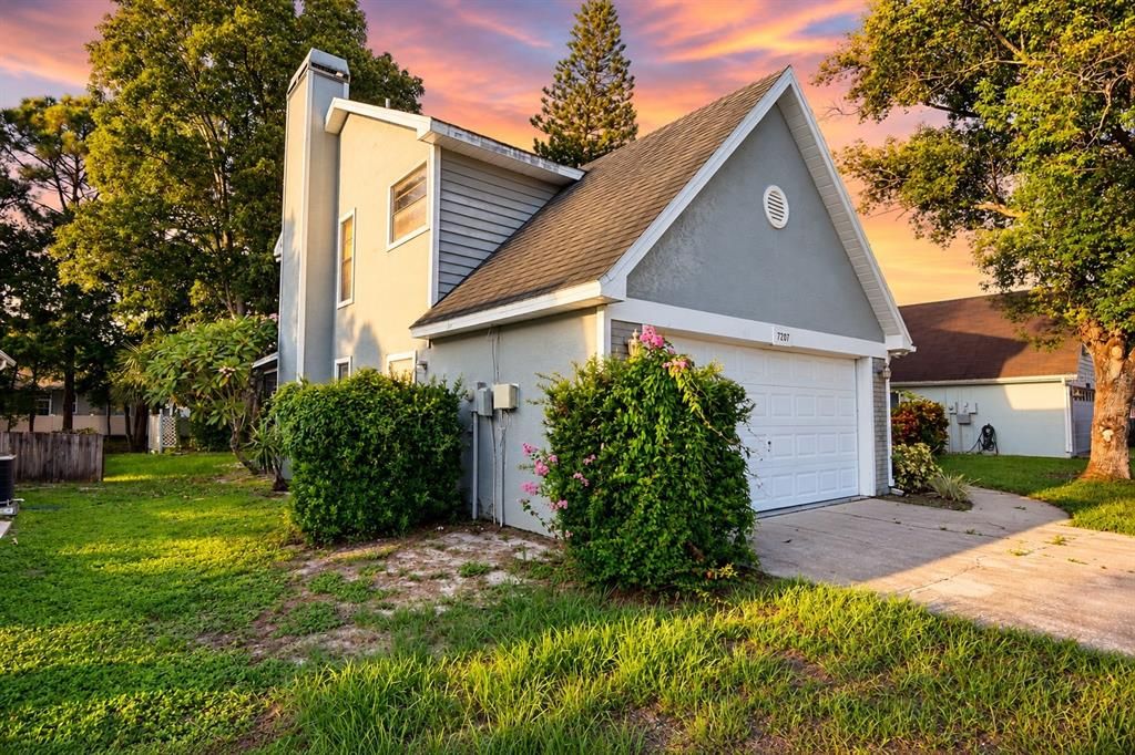 For Sale: $319,000 (3 beds, 2 baths, 1648 Square Feet)