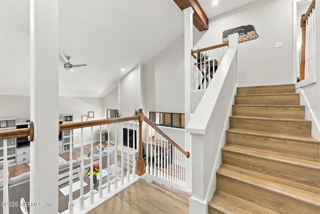 For Sale: $380,000 (3 beds, 3 baths, 1631 Square Feet)