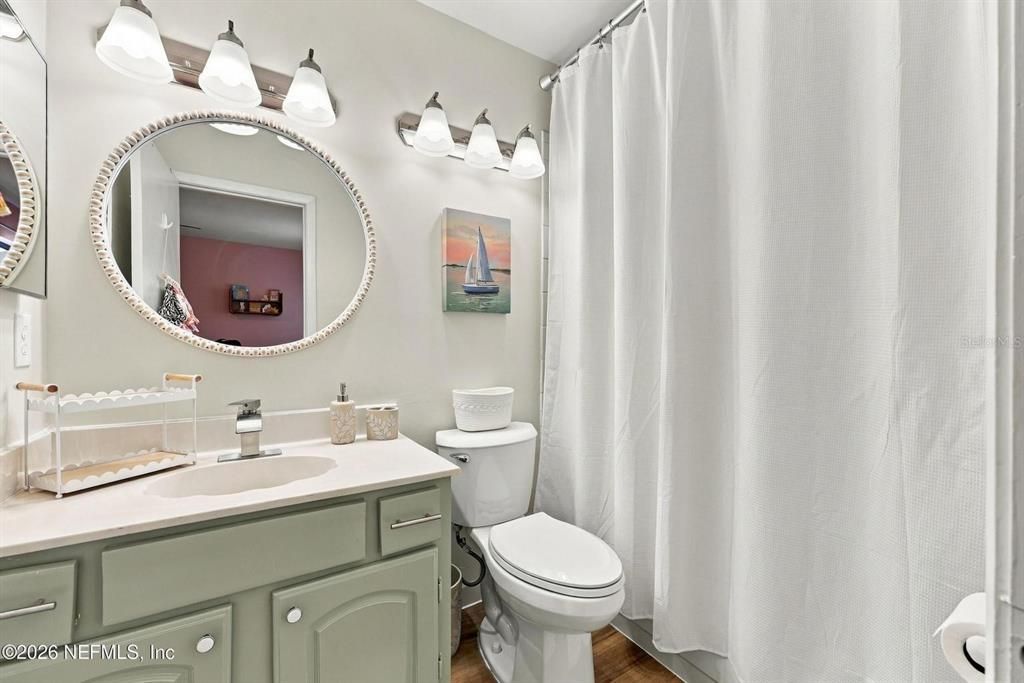 For Sale: $380,000 (3 beds, 3 baths, 1631 Square Feet)