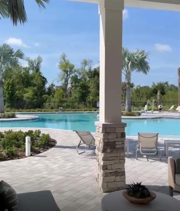For Rent: $2,150 (3 beds, 2 baths, 1666 Square Feet)