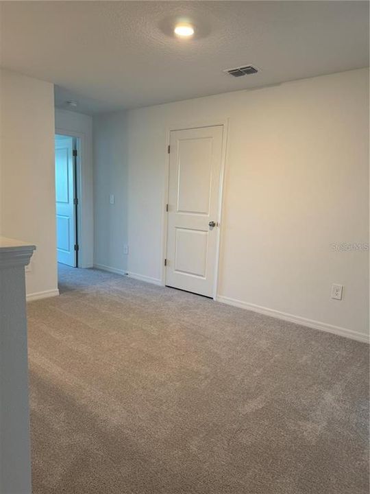 For Rent: $2,150 (3 beds, 2 baths, 1666 Square Feet)