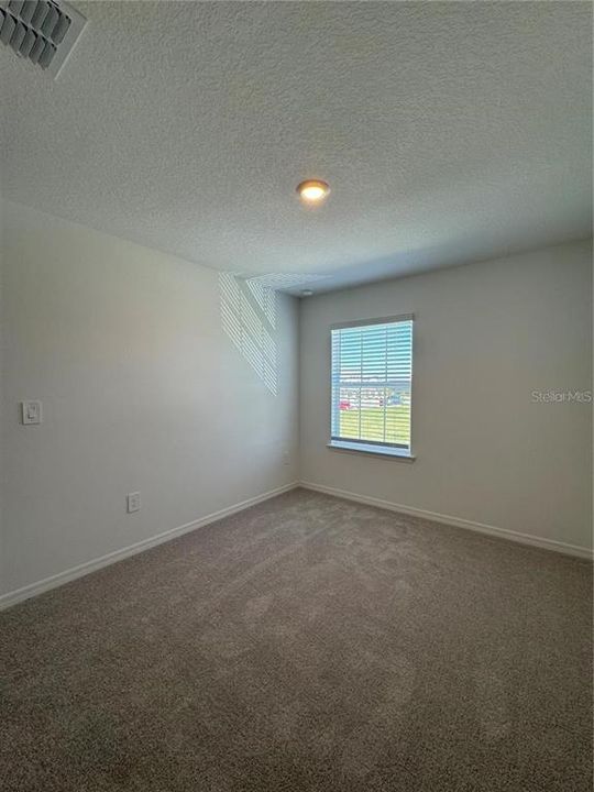 For Rent: $2,150 (3 beds, 2 baths, 1666 Square Feet)