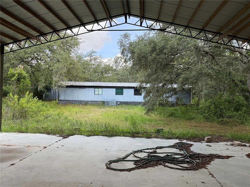 For Sale: $125,000 (3 beds, 2 baths, 924 Square Feet)