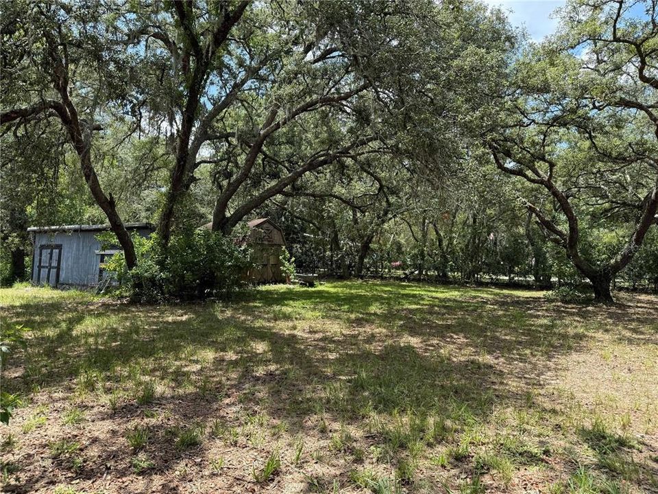 For Sale: $125,000 (3 beds, 2 baths, 924 Square Feet)