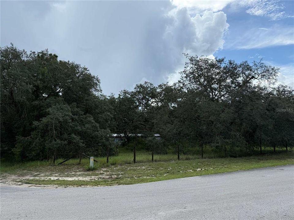 For Sale: $125,000 (3 beds, 2 baths, 924 Square Feet)