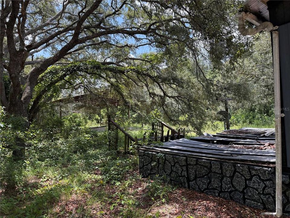 For Sale: $125,000 (3 beds, 2 baths, 924 Square Feet)