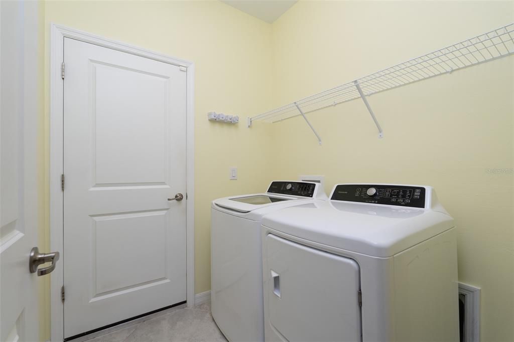 For Sale: $464,000 (4 beds, 3 baths, 2027 Square Feet)