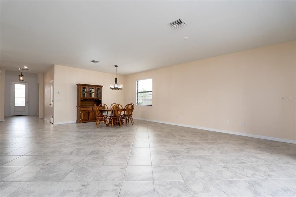 For Sale: $464,000 (4 beds, 3 baths, 2027 Square Feet)