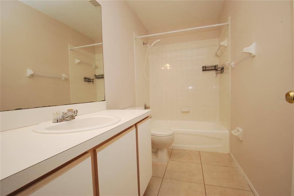 For Rent: $1,950 (2 beds, 2 baths, 1490 Square Feet)