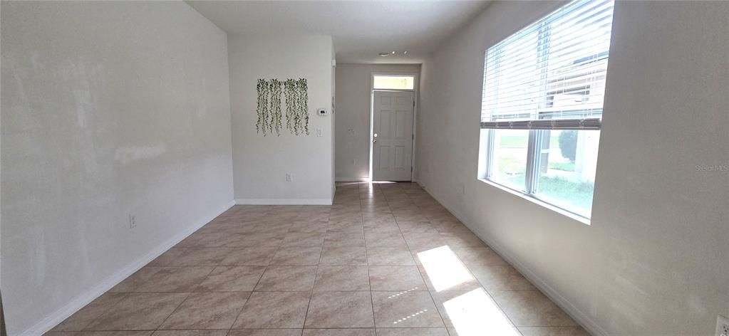 For Sale: $267,500 (3 beds, 2 baths, 1529 Square Feet)