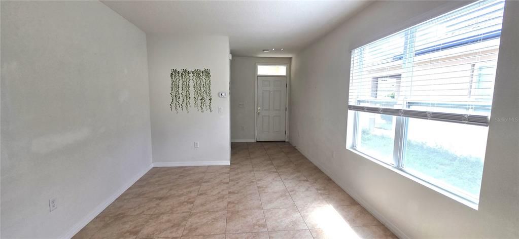 For Sale: $267,500 (3 beds, 2 baths, 1529 Square Feet)