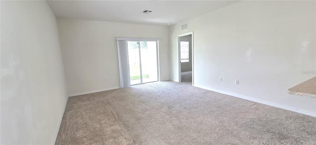 For Sale: $267,500 (3 beds, 2 baths, 1529 Square Feet)