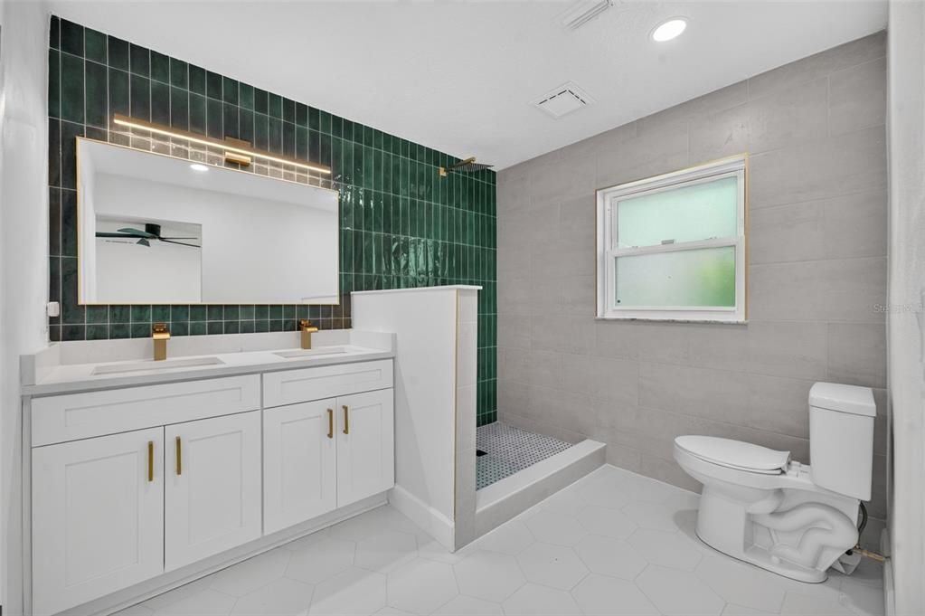 For Sale: $589,900 (4 beds, 2 baths, 1960 Square Feet)