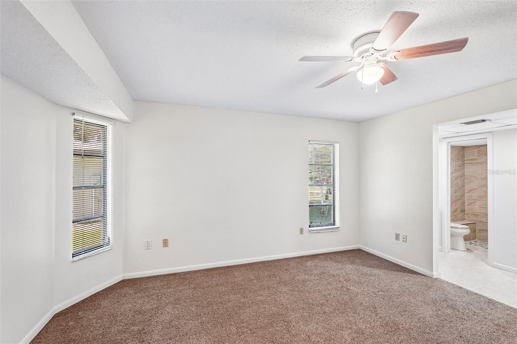 For Sale: $259,900 (2 beds, 2 baths, 1248 Square Feet)