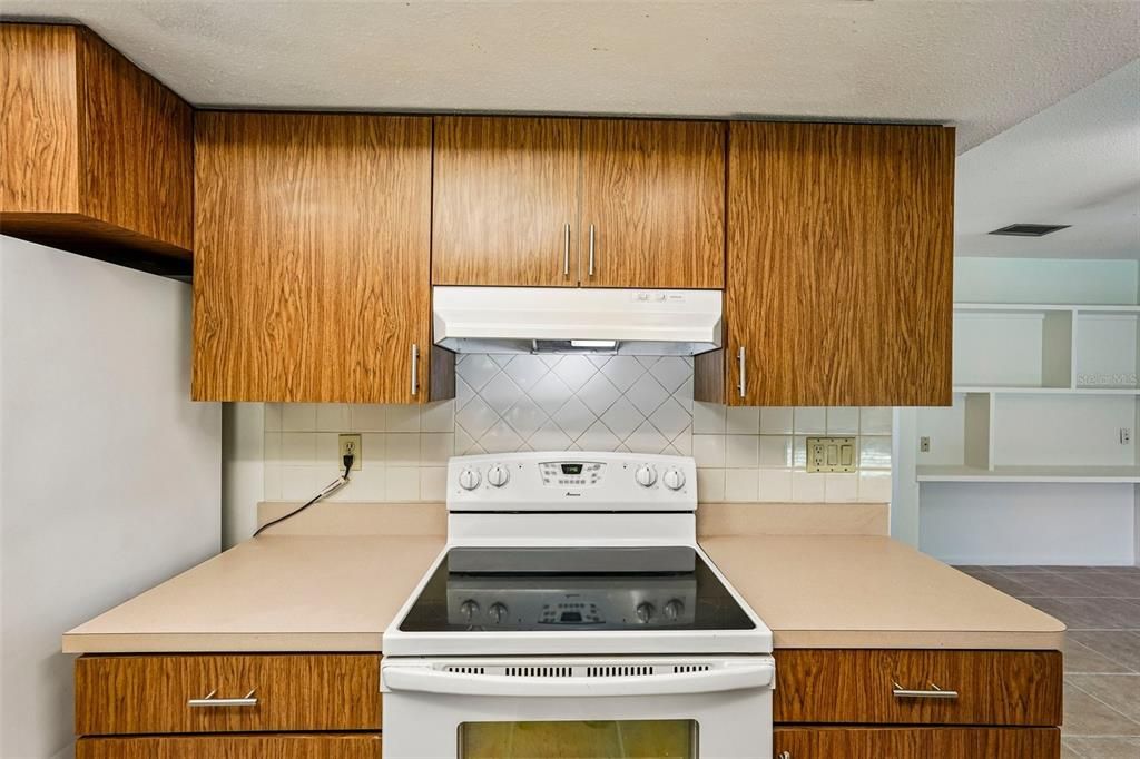For Sale: $259,900 (2 beds, 2 baths, 1248 Square Feet)