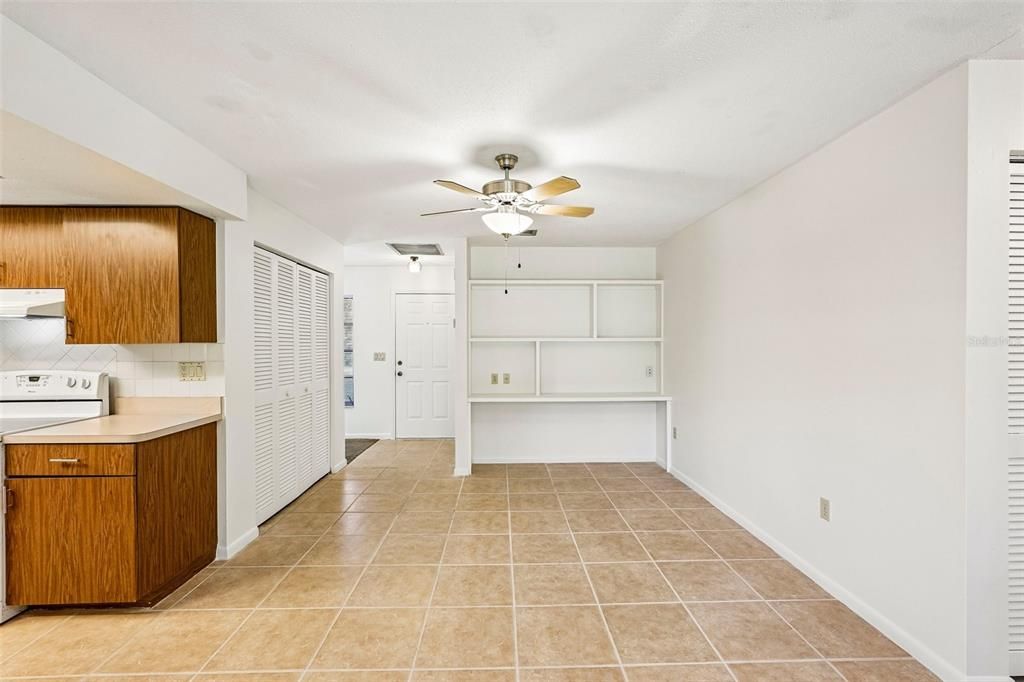 For Sale: $259,900 (2 beds, 2 baths, 1248 Square Feet)