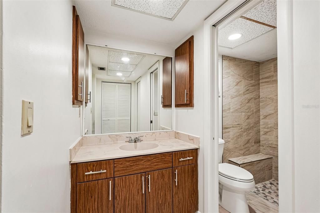 For Sale: $259,900 (2 beds, 2 baths, 1248 Square Feet)