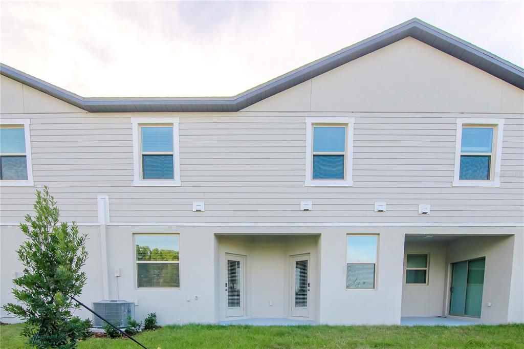 For Rent: $2,800 (5 beds, 2 baths, 2251 Square Feet)