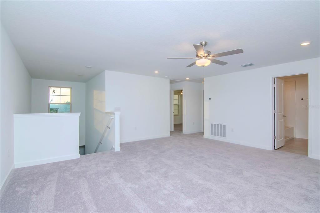 For Rent: $2,800 (5 beds, 2 baths, 2251 Square Feet)