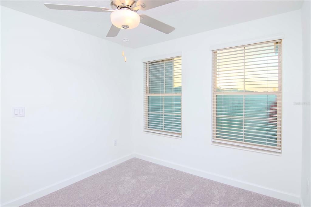 For Rent: $2,800 (5 beds, 2 baths, 2251 Square Feet)