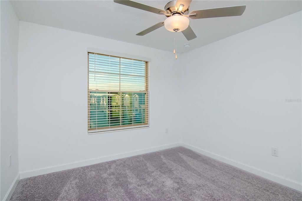 For Rent: $2,800 (5 beds, 2 baths, 2251 Square Feet)