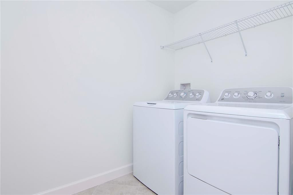 For Rent: $2,800 (5 beds, 2 baths, 2251 Square Feet)
