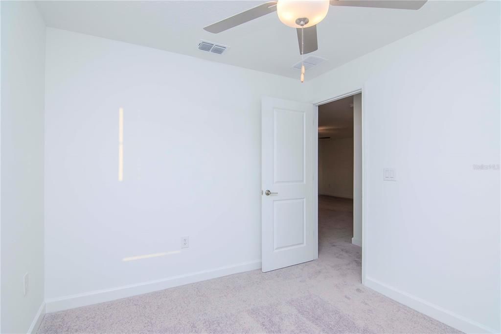 For Rent: $2,800 (5 beds, 2 baths, 2251 Square Feet)