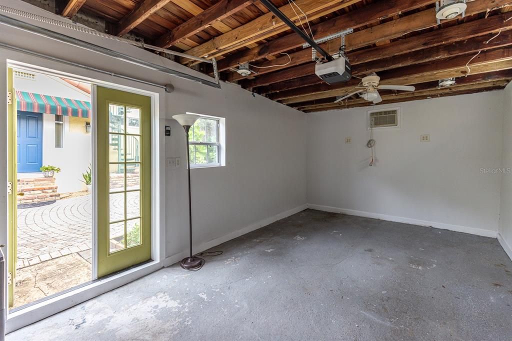 En Venta: $519,000 (2 camas, 2 baños, 1301 Pies cuadrados)