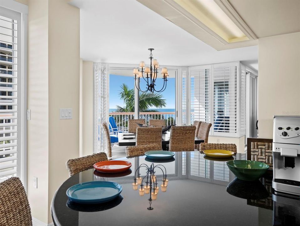 For Sale: $2,000,000 (3 beds, 2 baths, 2410 Square Feet)