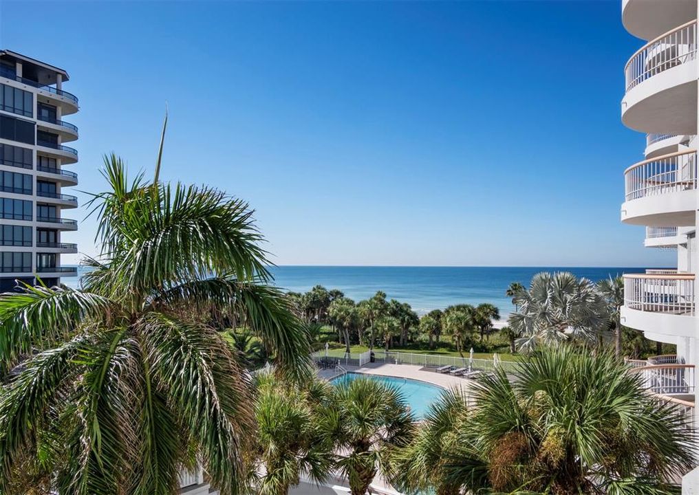 For Sale: $2,000,000 (3 beds, 2 baths, 2410 Square Feet)