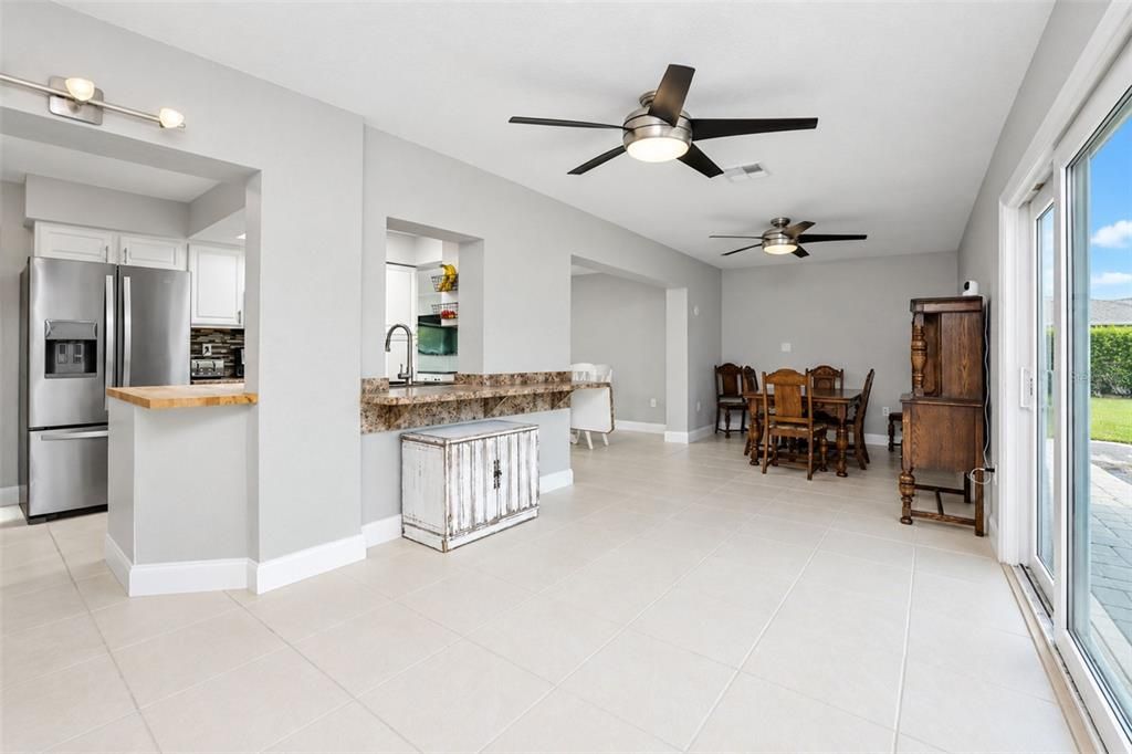 For Sale: $335,000 (4 beds, 2 baths, 1950 Square Feet)
