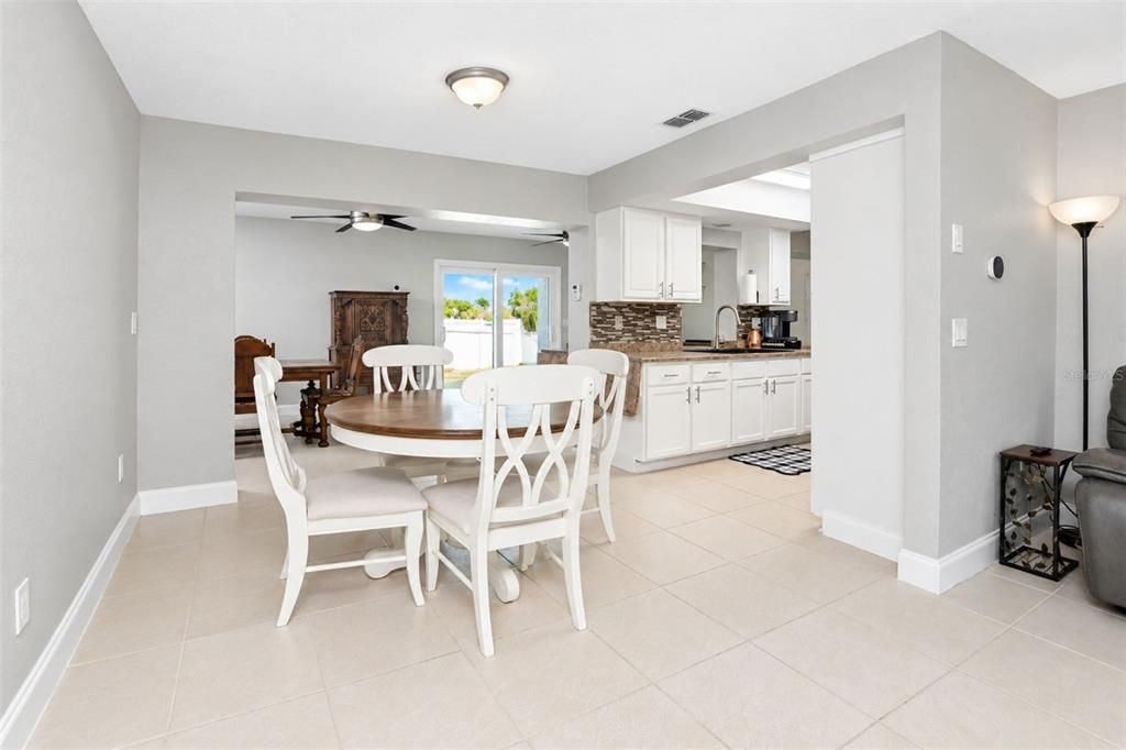 For Sale: $335,000 (4 beds, 2 baths, 1950 Square Feet)