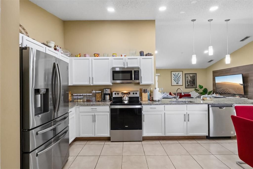 En Venta: $365,000 (3 camas, 2 baños, 1341 Pies cuadrados)